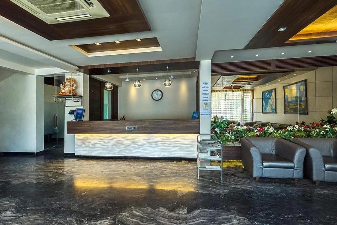 Hotel Grand 3D Bhuj Exteriér fotografie
